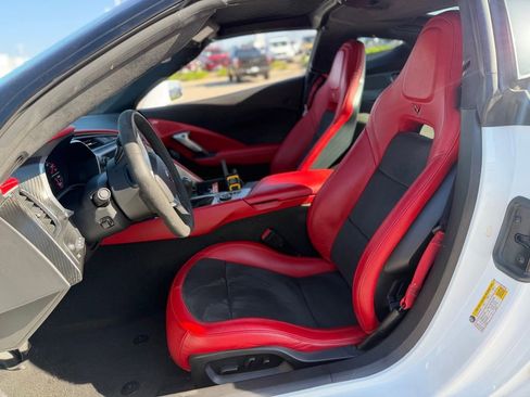 Used 2017 Chevrolet Corvette Grand Sport RWD image 4