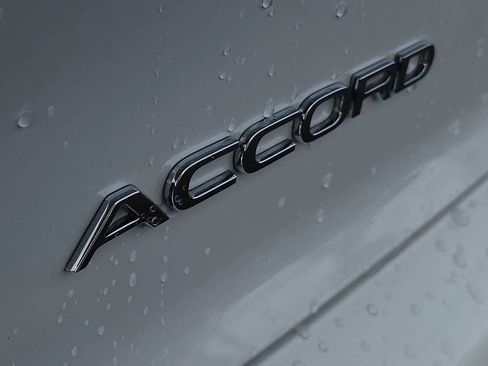 Certified 2025 Honda Accord SE image 31