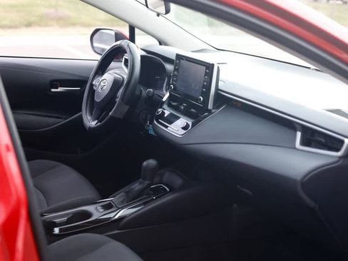 Used 2020 Toyota Corolla LE image 9