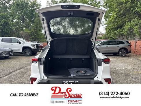 New 2026 Buick Envista Preferred w/ Advanced Safety Package FWD image 23