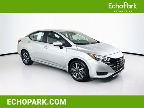 Used 2025 Nissan Versa SV w/ Trunk Package FWD image 1