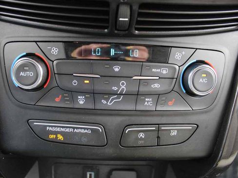 Used 2017 Ford Escape Titanium FWD image 22
