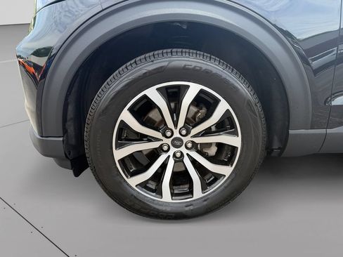 Used 2022 Ford Explorer ST-Line AWD/4WD image 9