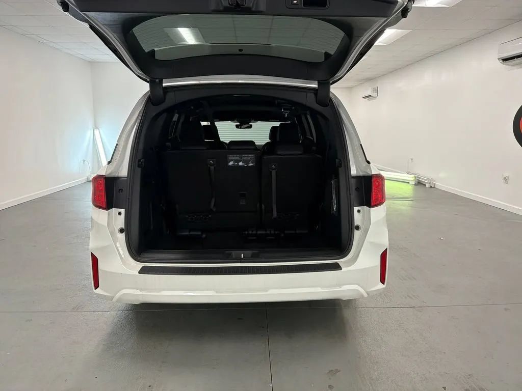 Used 2025 Honda Odyssey Sport-L image 7