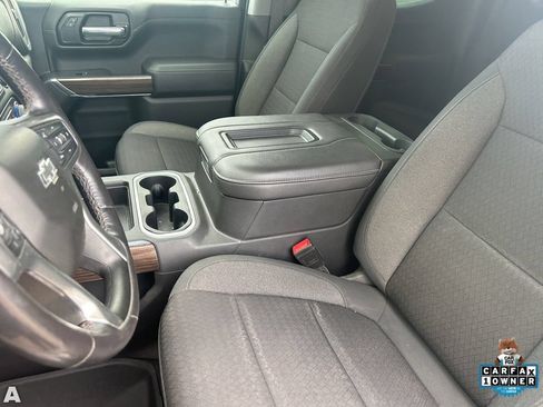 Used 2021 Chevrolet Silverado 1500 LT Trail Boss w/ LPO, Dark Essentials Package AWD/4WD image 18
