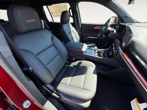 New 2026 Chevrolet Traverse Z71 w/ Enhanced Driving Package AWD/4WD image 19