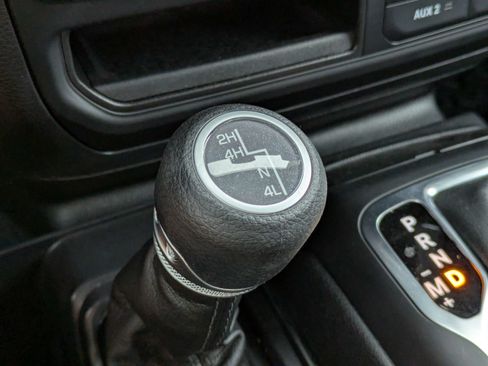 Used 2023 Jeep Wrangler Unlimited Sport AWD/4WD image 23