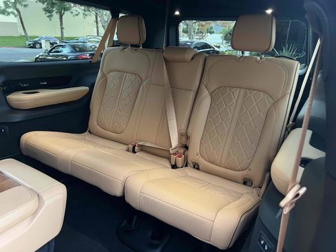 Used 2023 Jeep Grand Wagoneer L Series III image 6