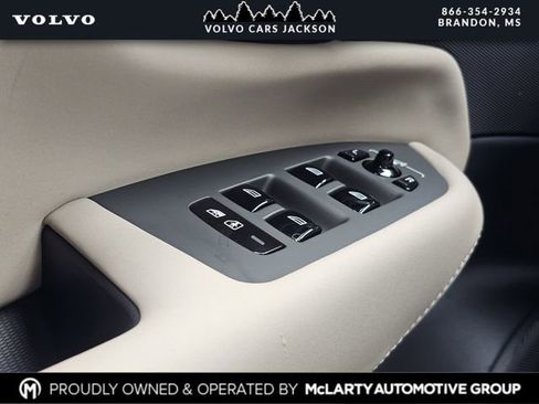 New 2026 Volvo XC90 B5 Core w/ Protection Package Premier AWD/4WD image 13