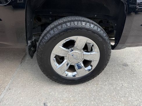 Used 2017 Chevrolet Silverado 1500 LTZ w/ Texas Edition RWD image 36