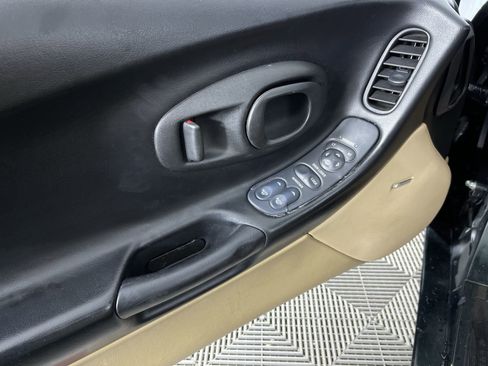 Used 2000 Chevrolet Corvette Base image 13