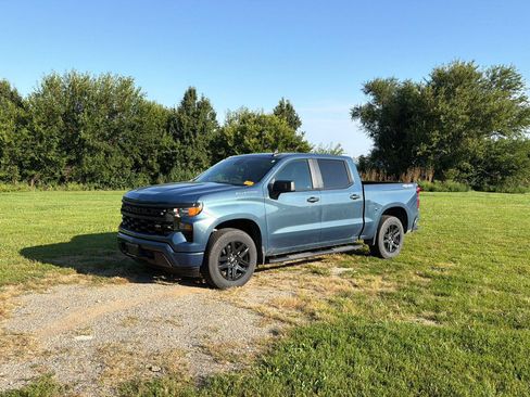 Certified 2024 Chevrolet Silverado 1500 Custom AWD/4WD image 2