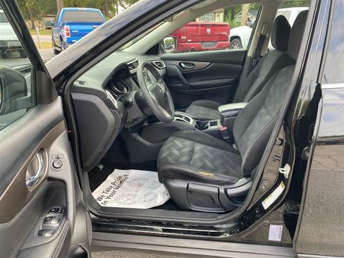 Used 2014 Nissan Rogue S image 9