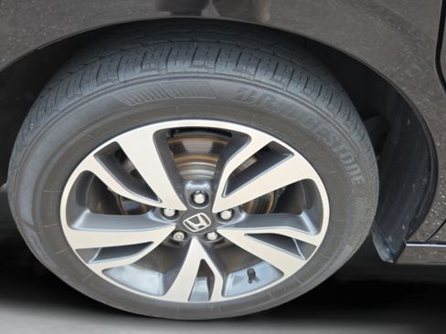 Used 2023 Honda Odyssey Touring image 35