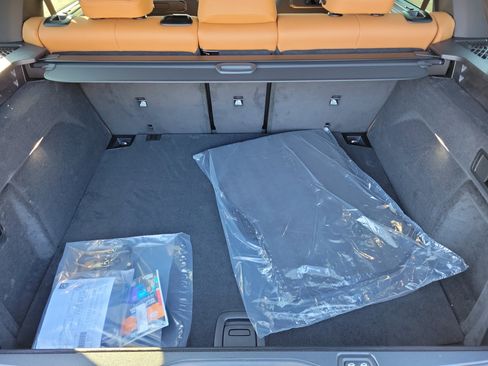 New 2026 BMW X5 M60i image 7