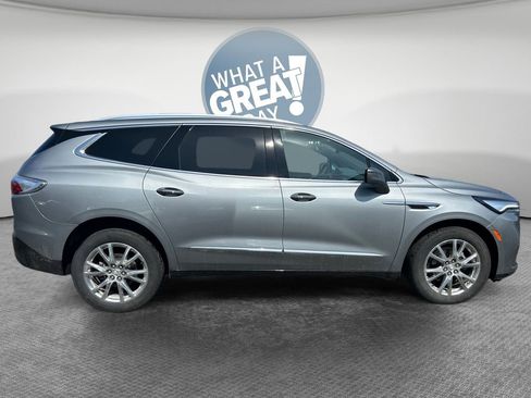 Used 2024 Buick Enclave Premium w/ Experience Buick Package image 2