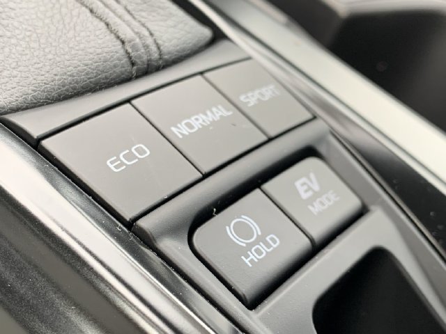 Used 2026 Toyota Camry SE FWD image 28