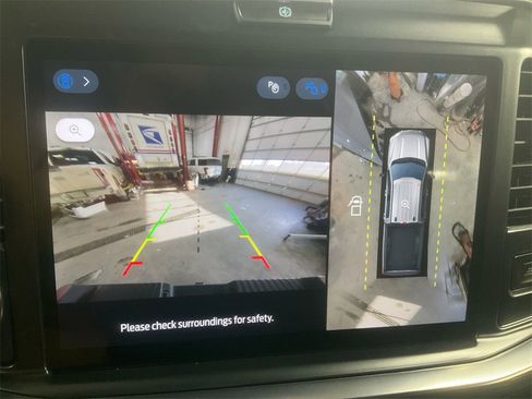 Used 2024 Ford F450 Platinum w/ FX4 Off-Road Package image 34