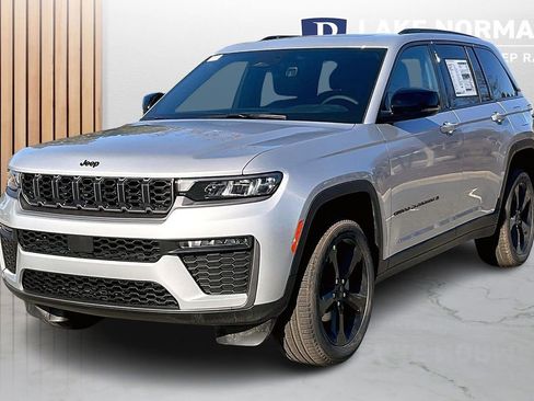 New 2026 Jeep Grand Cherokee Limited w/ Limited Altitude Package AWD/4WD image 4