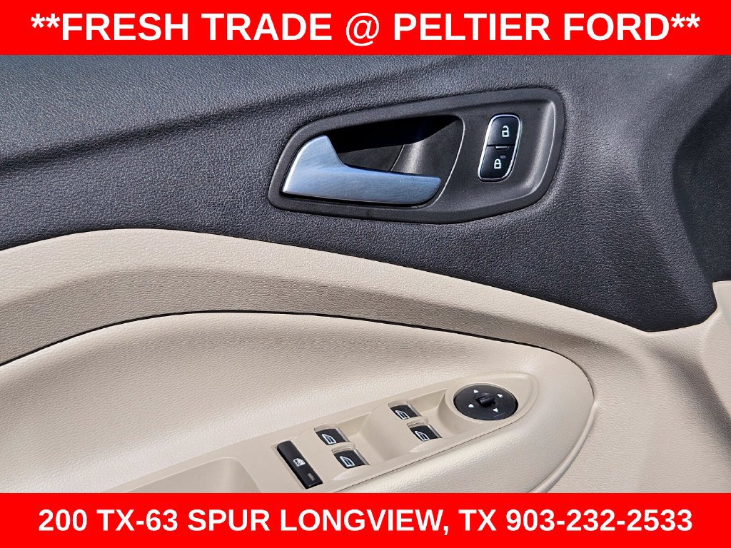 Used 2017 Ford C-MAX Titanium w/ Equipment Group 301A FWD image 18