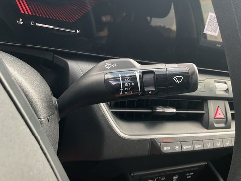 Used 2025 Kia K4 FWD image 28