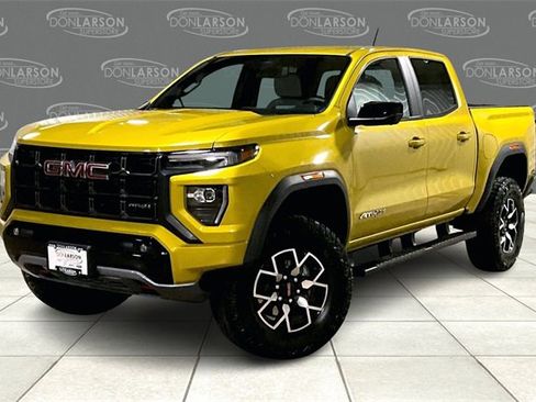 Certified 2024 GMC Canyon AT4X image 3