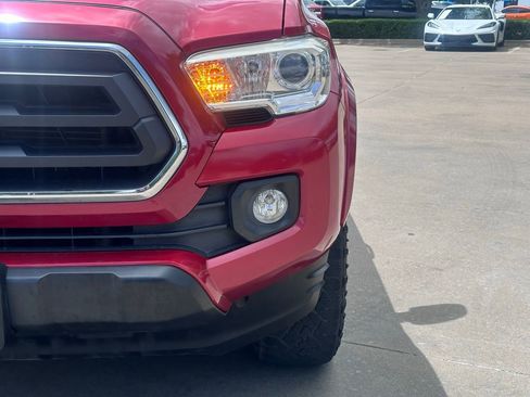 Used 2020 Toyota Tacoma SR5 image 4