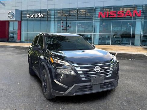 Used 2024 Nissan Rogue SV AWD/4WD image 1