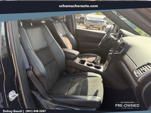 Used 2021 Jeep Grand Cherokee Laredo X RWD image 16