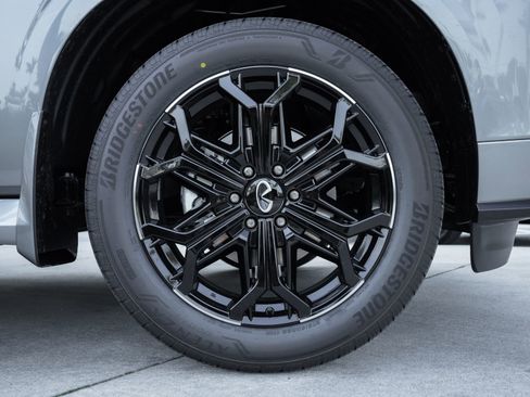 New 2026 INFINITI QX80 4WD w/ Sport Exterior Package image 26
