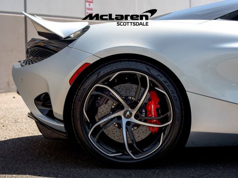 Used 2024 McLaren 750S Spider image 12