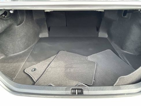 Used 2025 Toyota Camry LE FWD image 9