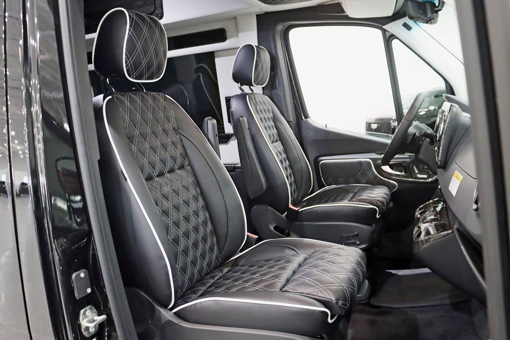 Used 2024 Mercedes-Benz Sprinter 3500 image 26