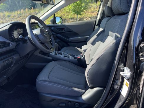 Used 2024 Subaru Crosstrek 2.0i Premium AWD/4WD image 11