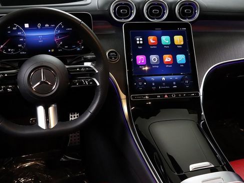 Certified 2025 Mercedes-Benz GLC 300 4MATIC image 15