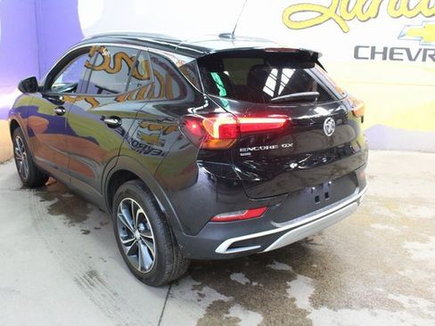 Used 2023 Buick Encore GX Essence image 6
