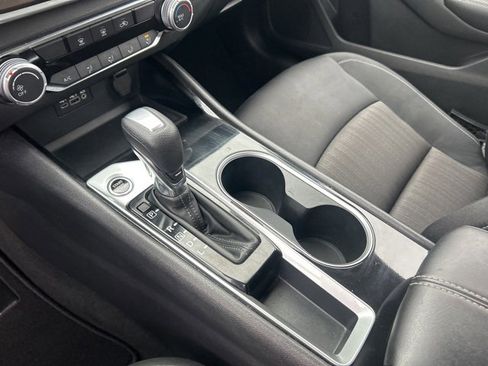 Used 2024 Nissan Altima 2.5 SV image 20