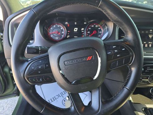 Used 2021 Dodge Charger SXT w/ Blacktop Package image 10