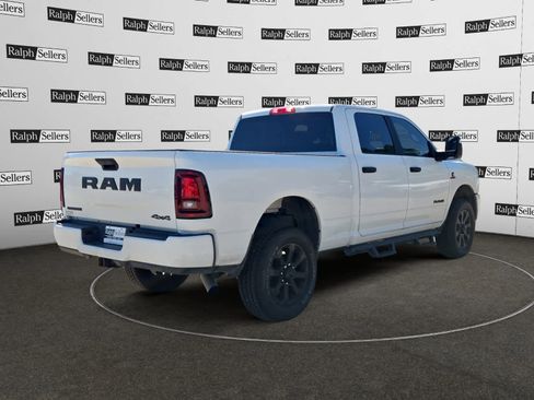 Used 2025 RAM 2500 Big Horn AWD/4WD image 6