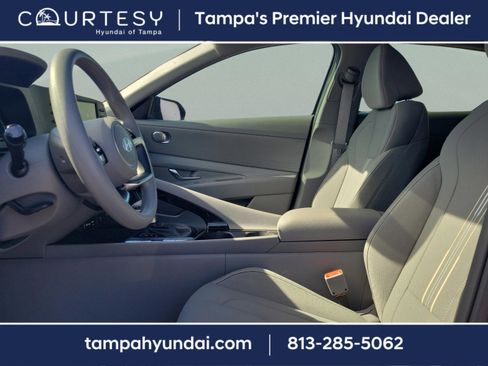 Certified 2025 Hyundai Elantra Blue image 12