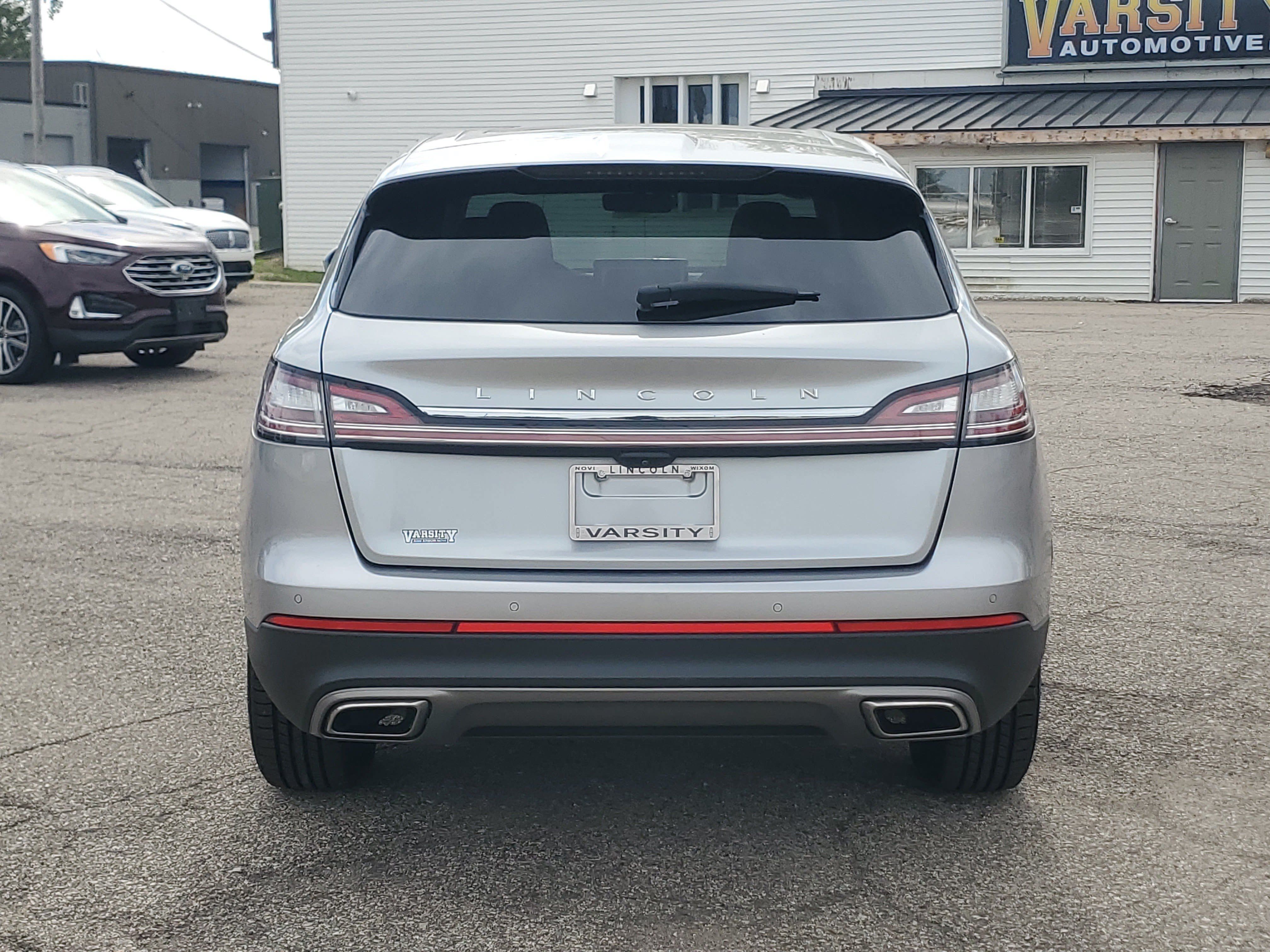 Used 2023 Lincoln Nautilus Reserve w/ Luxury Package AWD/4WD image 5