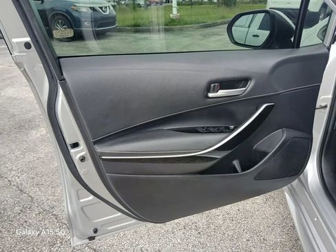 Used 2020 Toyota Corolla XSE FWD image 16