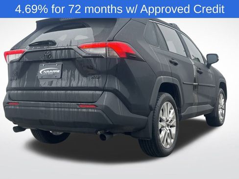 Used 2025 Toyota RAV4 XLE Premium image 9