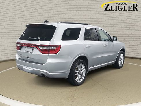 Used 2023 Dodge Durango GT image 5