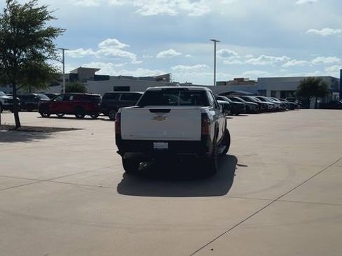 New 2026 Chevrolet Silverado EV LT image 9
