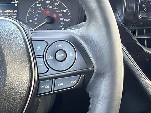 Used 2024 Toyota Corolla Cross LE FWD image 20