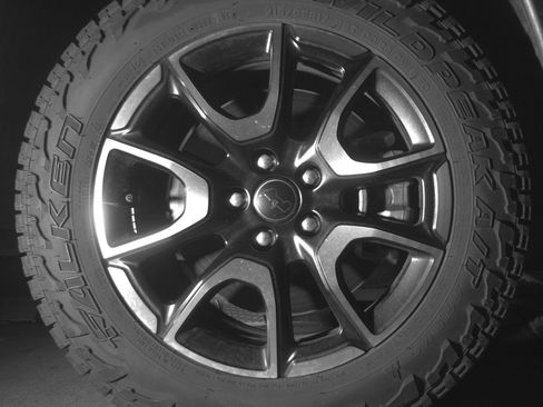 Used 2025 Jeep Compass Trailhawk AWD/4WD image 13
