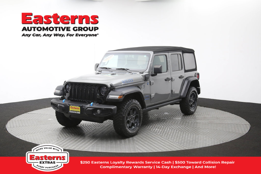 Used 2023 Jeep Wrangler Unlimited w/ Cold Weather Group AWD/4WD image 58