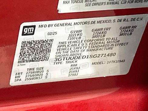 Used 2025 GMC Sierra 1500 SLT AWD/4WD image 31