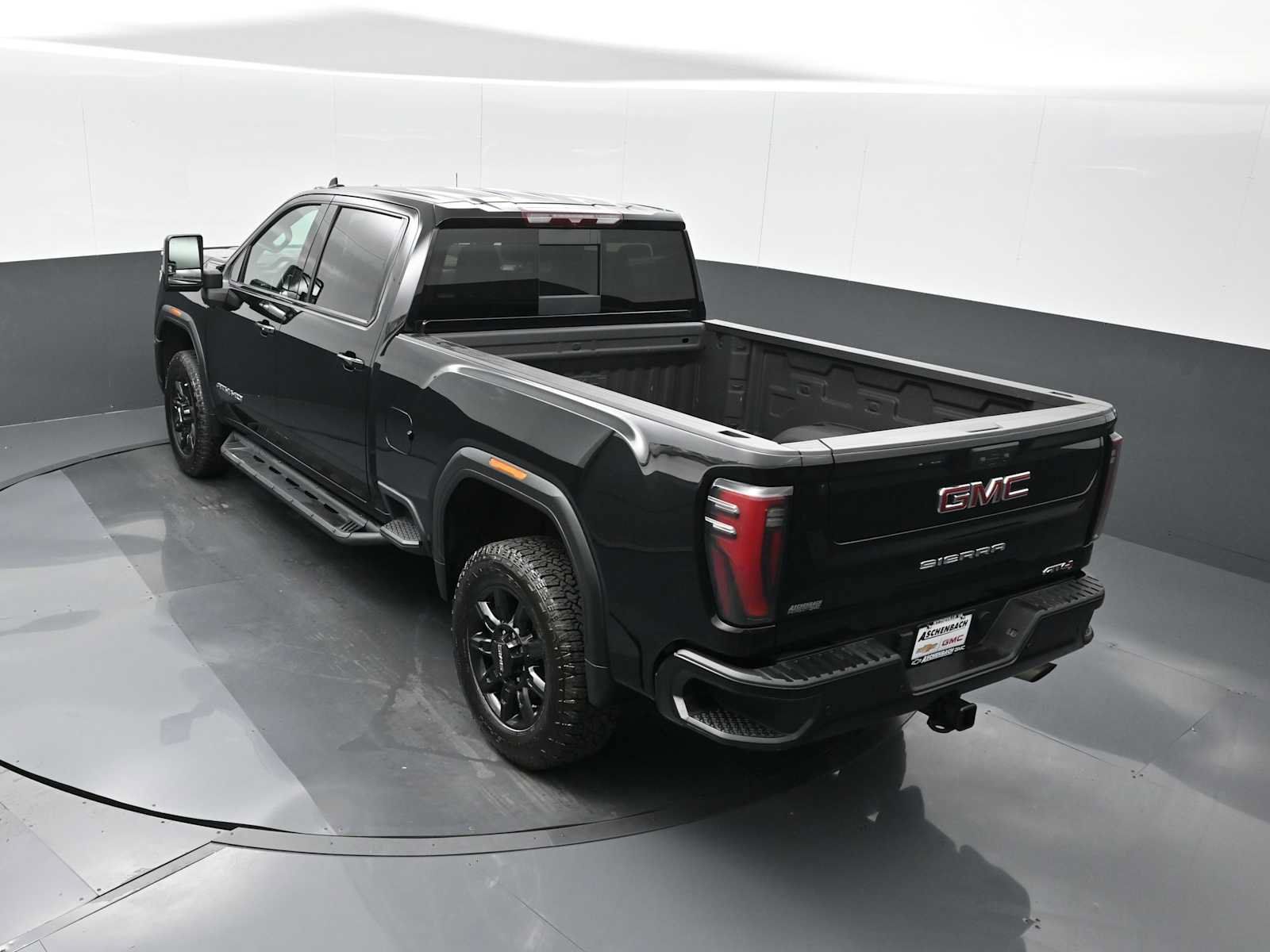 Used 2024 GMC Sierra 2500 AT4 w/ AT4 Preferred Package AWD/4WD image 25